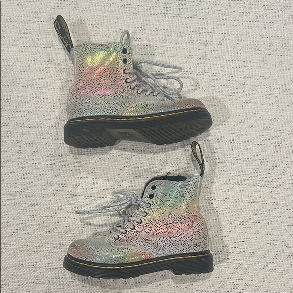 Dr. Airwair Martens Kids Shimmer Boots - Silver and Pink - Picture 3 of 5